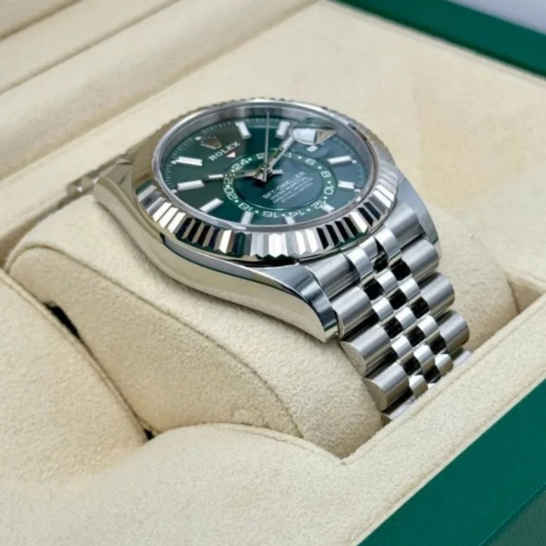 Rolex Sky-Dweller "Green Dial" Oyster Bracelet 336934